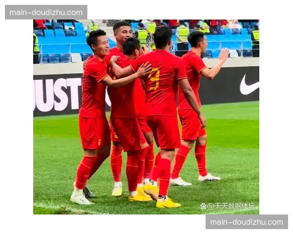 萨利苏长期伤缺 摩纳哥后防线高度与对抗能力明显下降